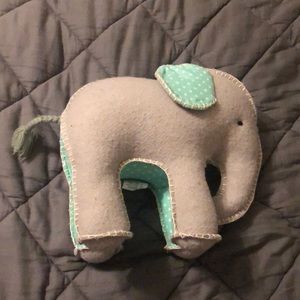 👗Stuffed elephant decoration Land of Nod for kids